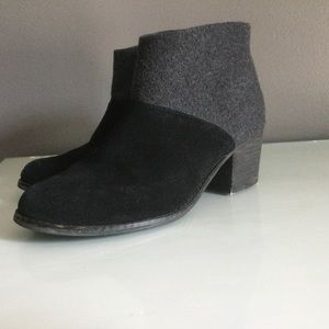 Toms Black & Gray Leila Boots